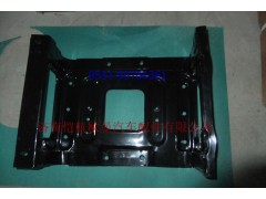 1B24984504106,腳踏板護(hù)罩支架右下,濟(jì)南愷航歐曼汽車配件有限公司