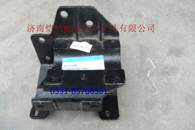 1B220531H0135,車架連接支架左,濟南愷航歐曼汽車配件有限公司