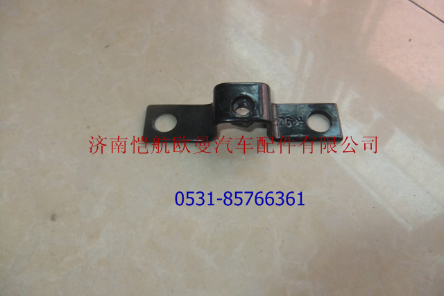 1B24953100462,保險(xiǎn)杠防滑板支架1,濟(jì)南愷航歐曼汽車配件有限公司