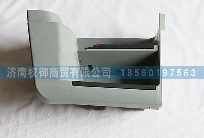 AZ1651240060,重汽豪瀚上車踏板下低位   50,濟南權(quán)御進出口有限公司