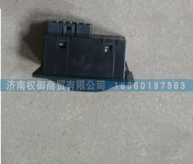 NZ9525580150,重汽豪運(yùn)配件駕駛室玻璃降器開(kāi)關(guān)左,濟(jì)南權(quán)御進(jìn)出口有限公司