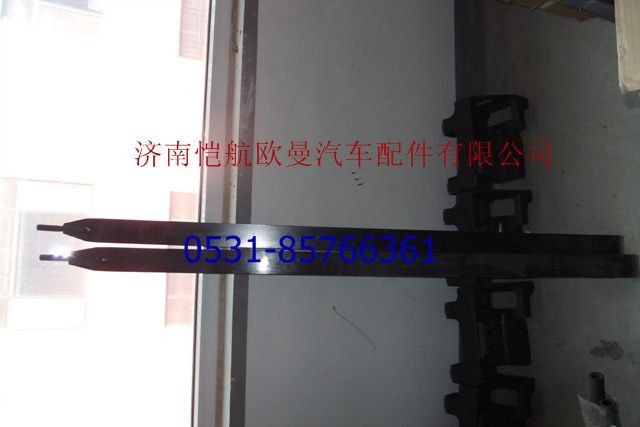 1325311180205,油箱緊固帶,濟(jì)南愷航歐曼汽車配件有限公司