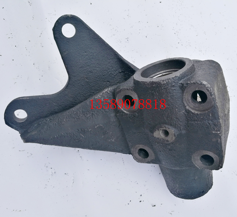 AZ9100410036-1,斯太爾轉(zhuǎn)向節(jié)支架,濟(jì)南聯(lián)樂(lè)汽車零部件有限公司