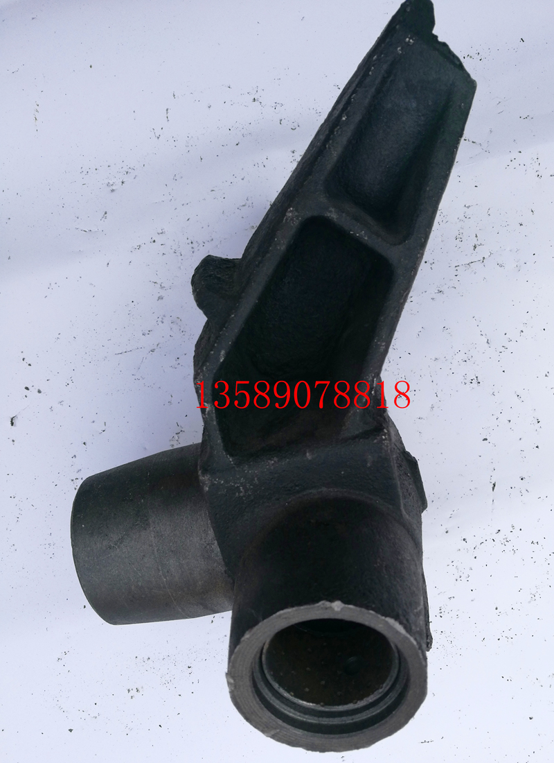 AZ9100410036-1,斯太爾轉(zhuǎn)向節(jié)支架,濟(jì)南聯(lián)樂(lè)汽車零部件有限公司