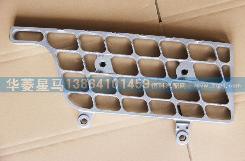 51E-05040,下腳踏板—歐款,濟南華駿汽車貿(mào)易有限公司