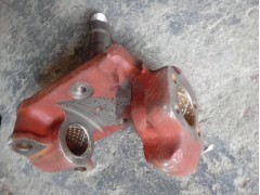 DZ9100410311,轉(zhuǎn)向節(jié)羊角軸總成(右),濟南匯德卡汽車零部件有限公司