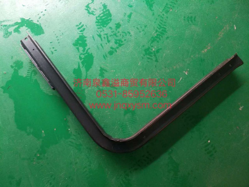 100110100140,油箱托架焊接總成,濟南泉鑫溢商貿(mào)有限公司