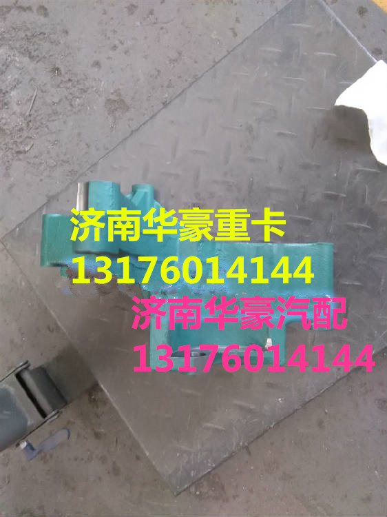 VG1038060712,重汽HOWOA7空調(diào)壓縮機(jī)支架 HOWOA7發(fā)動機(jī)配件 D10發(fā)動機(jī)配件VG1038060712,濟(jì)南華豪汽車配件有限公司