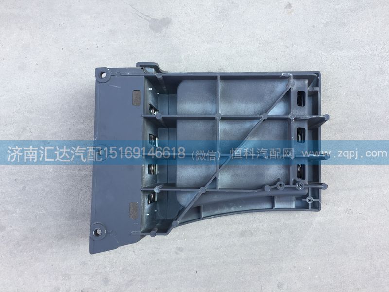 5716600001,80B上車踏板總成，三步梯,濟南匯達汽配銷售中心