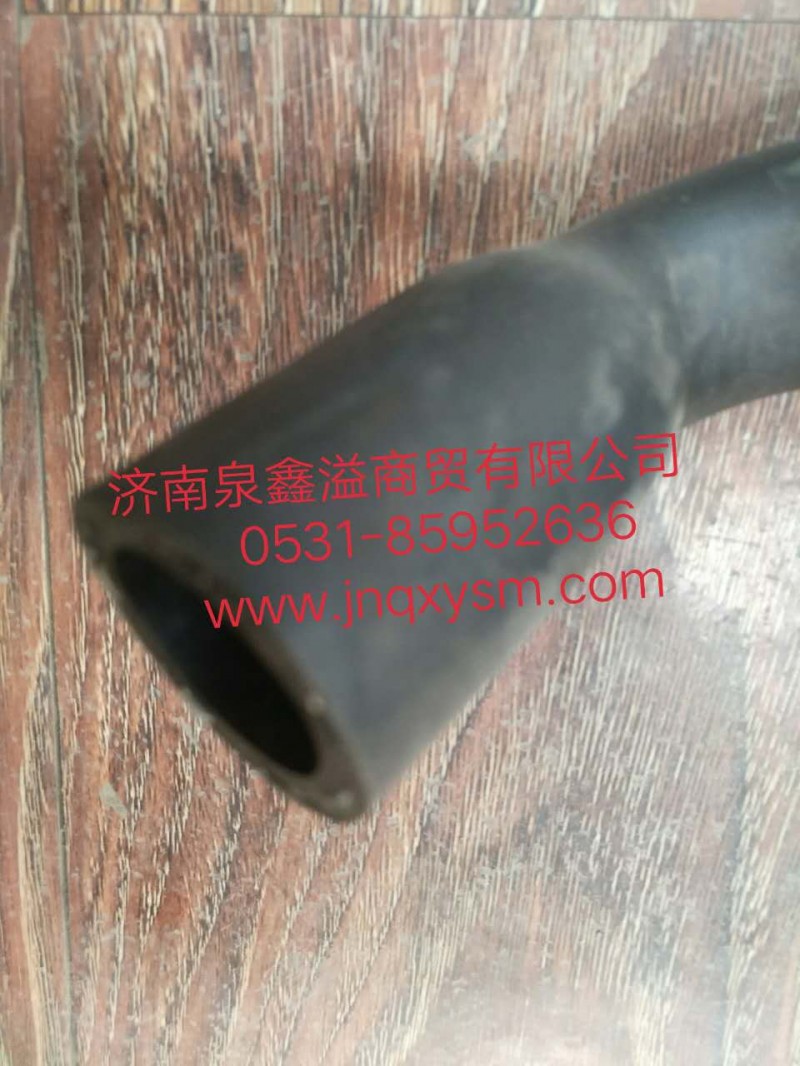 100130300267,連接水管,濟南泉鑫溢商貿(mào)有限公司