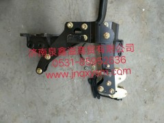 100500400163,駕駛室氣囊后懸置機構總成,濟南泉鑫溢商貿(mào)有限公司