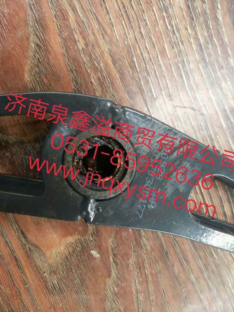 100170300177,換擋擺臂,濟南泉鑫溢商貿(mào)有限公司