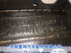 5001012-D814,前翻轉(zhuǎn)支架,濟南重坤汽車配件有限公司