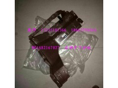 WG1682167027,右側中下護板,濟南冠澤卡車配件營銷中心