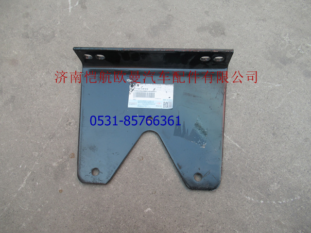 H0220420003A0,傳動軸支撐角板,濟南愷航歐曼汽車配件有限公司