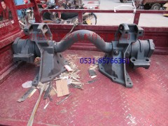 1325129581003,平衡軸帶支架安奔,濟(jì)南愷航歐曼汽車配件有限公司