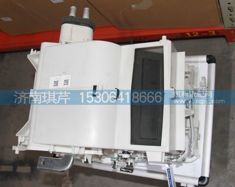 暖風機總成8101B-010（華菱漢馬駕駛室配件）/8101B-010 華菱漢馬駕駛室配件