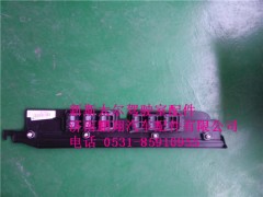 WG1682717021,新斯太爾側(cè)圍右出風(fēng)面板總成WG1682717021,濟(jì)南鵬翔汽車(chē)配件有限公司
