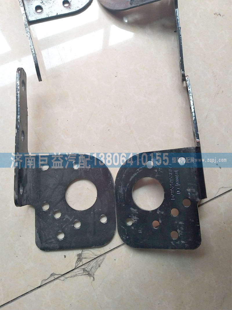 DZ95259538077,散熱器保護柵右固定支架,濟南盛偉汽配