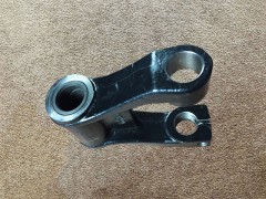 199100520034,前簧吊耳總成Before the spring lug,濟(jì)南向前汽車配件有限公司