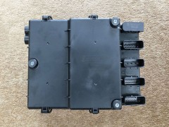 DZ93189712170,底盤中央電器盒，Chassis central electrical box,濟南向前汽車配件有限公司