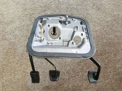 DZ95189230002,組合踏板（出口右置）Combination pedal (exit right),濟南向前汽車配件有限公司
