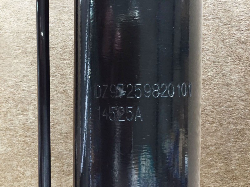 DZ97259820101,翻轉(zhuǎn)油缸X3000，F(xiàn)lip cylinder X3000,濟(jì)南向前汽車配件有限公司