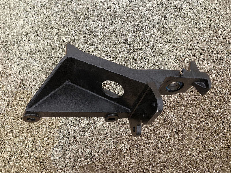 DZ14251430056,前懸右支座總成Front overhang right bearing,濟(jì)南向前汽車配件有限公司