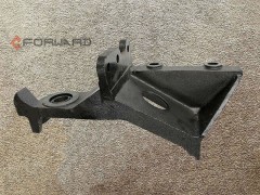DZ13241431056,Front mount right support,濟南向前汽車配件有限公司