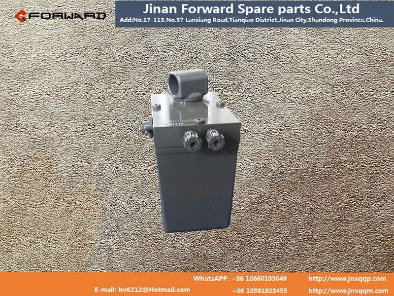 WG9719826001,Hydraulic manual oil pump (right),濟(jì)南向前汽車配件有限公司