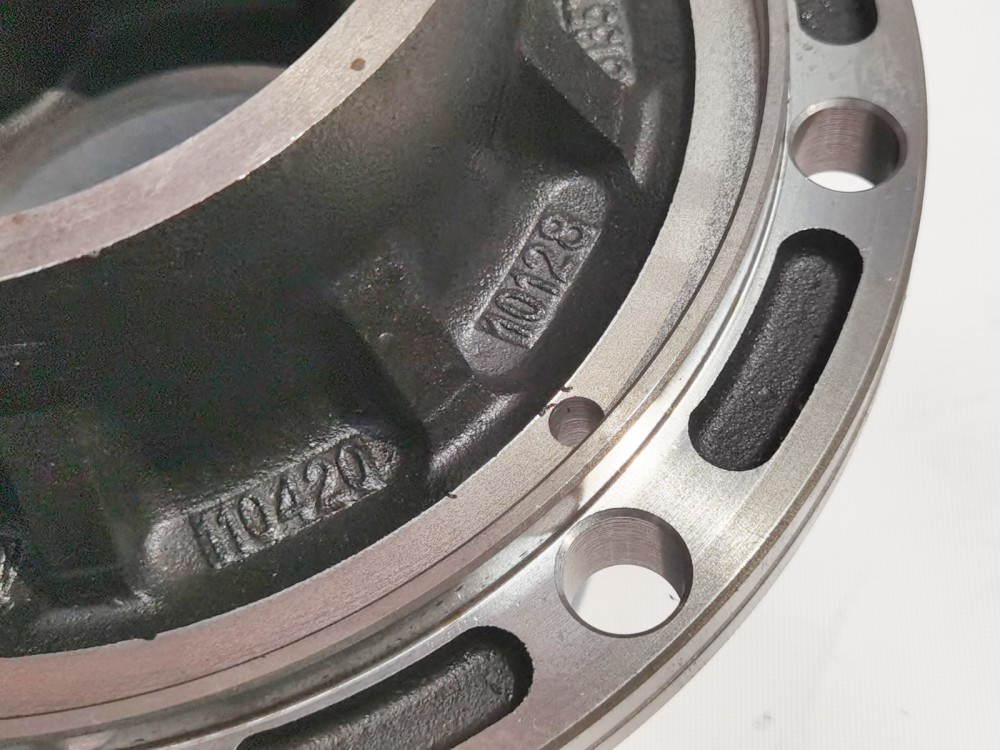 81.35701.0128,后輪轂 Rear hub,山東弗凱車橋重卡零部件制造有限公司