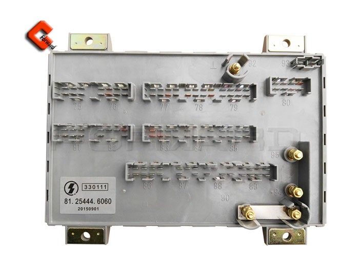 DZ9100586400,Central electrical installation panel,濟南向前汽車配件有限公司