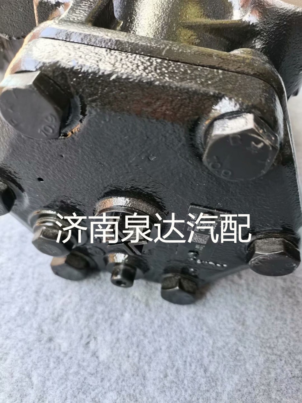 適配中通宇通金龍大宇青年安凱公交車客車轉(zhuǎn)向器方向機/8098957112