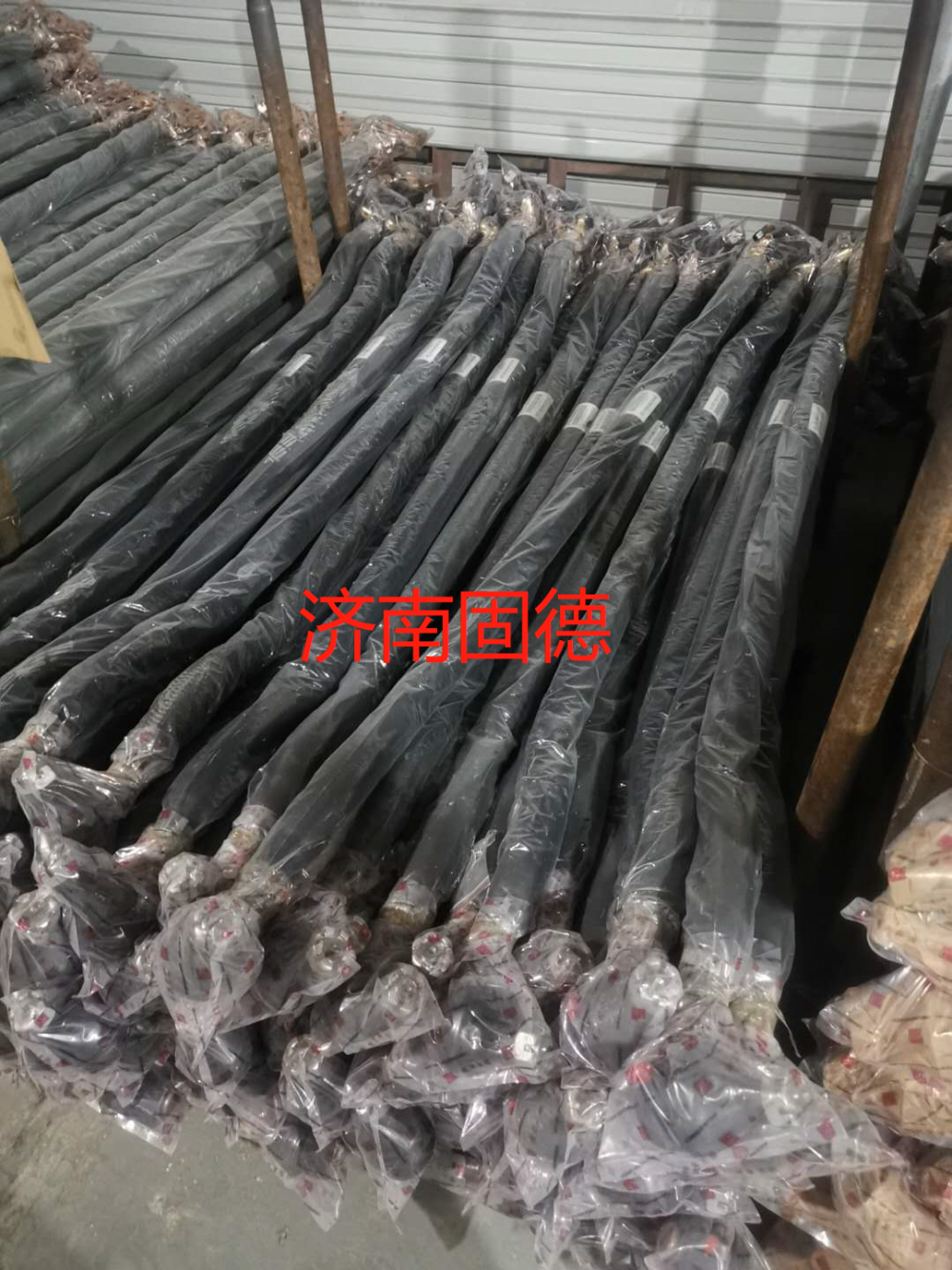 AZ9731430051,AZ9731430051轉(zhuǎn)向橫拉桿,濟(jì)南固德汽車(chē)配件有限公司--原隆達(dá)
