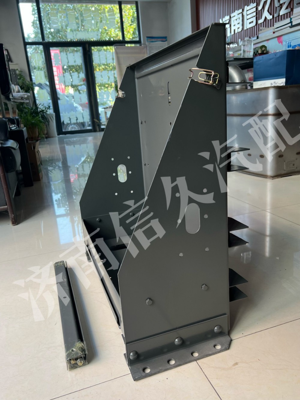 AZ9925761150,電瓶箱體,濟南信久汽配銷售中心
