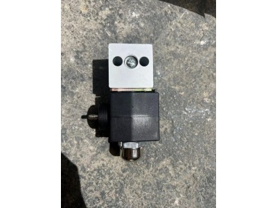 WG9719710004/2位三通電磁閥