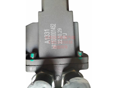 H411000001452,油箱轉換閥,北京遠大汽車配件有限公司