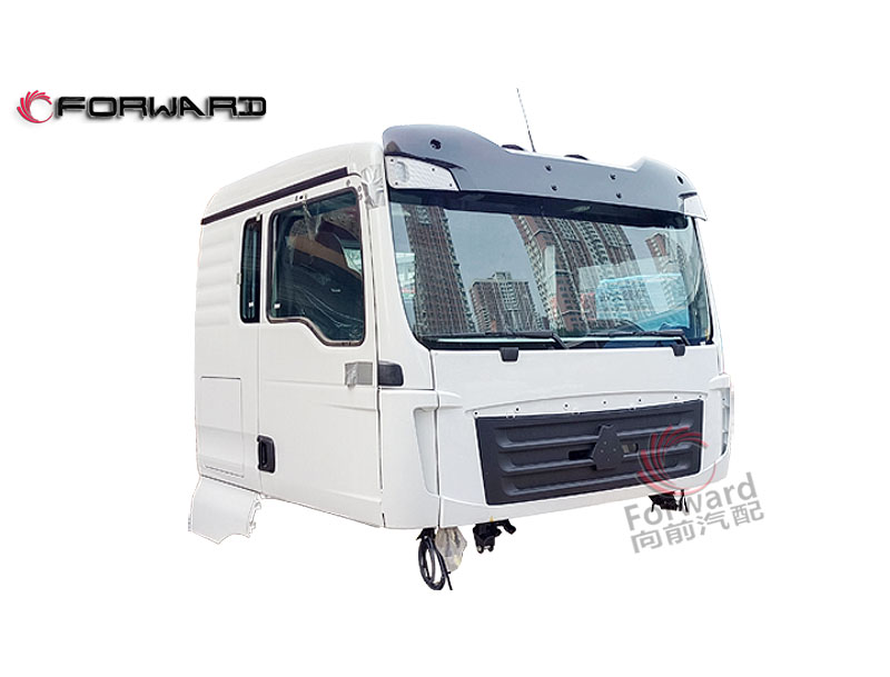 中國(guó)重汽 C7H 車身駕駛室總成-奔馳白/811-#0500-0425寬體加長(zhǎng)駕駛室體（帶后窗）