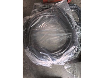 YG9725530042