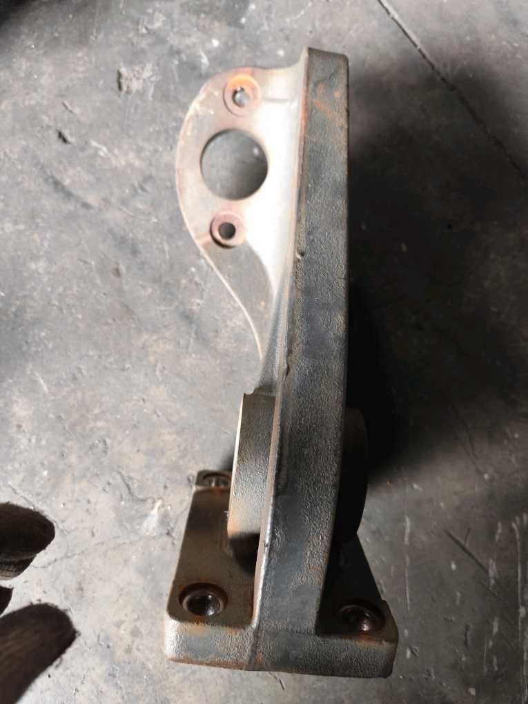 WG7128344089候分室支架