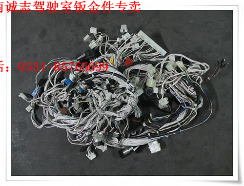 DZ95189772600,,濟南誠志重型汽車駕駛室鈑金件專賣