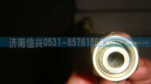 WG9725360451,制動軟管總成（長670）,濟南信興汽車配件貿(mào)易有限公司