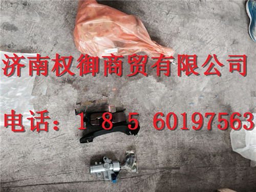 WG1684347002,重汽新斯太爾左右儀表面罩組件WG1682167010WG1682167143,濟南權(quán)御進出口有限公司