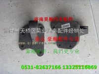 中國(guó)重汽豪運(yùn)前大燈總成 重汽豪運(yùn)駕駛室重汽豪運(yùn)駕駛室空殼