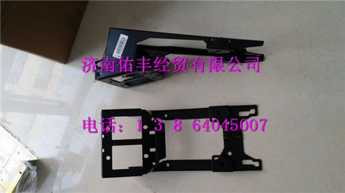 711W61340-5070,重汽豪沃T5G手制動閥支架總成711W61340-5070,濟南佑豐經(jīng)貿(mào)有限公司（原鎬煜）