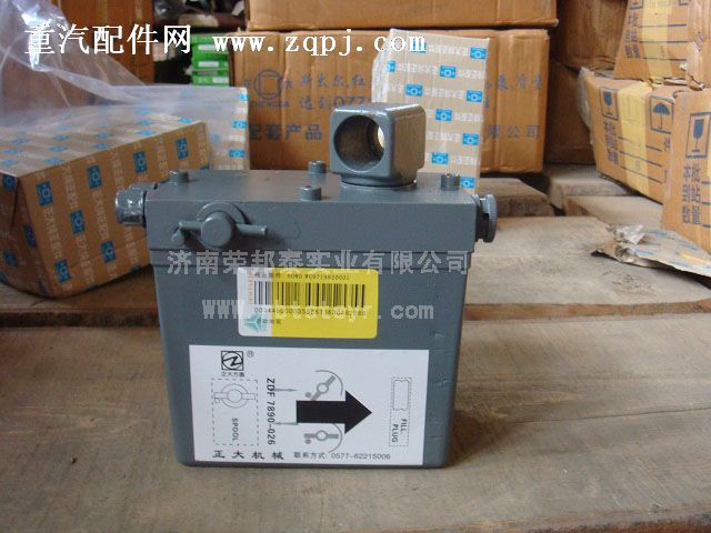 WG9719820002A,WG9719820002A駕駛室舉升缸(豪沃),濟(jì)南港新貿(mào)易有限公司